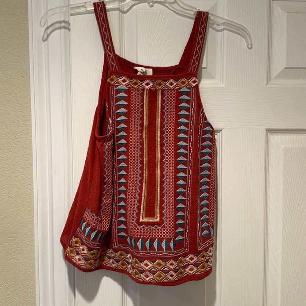 Multicolored top